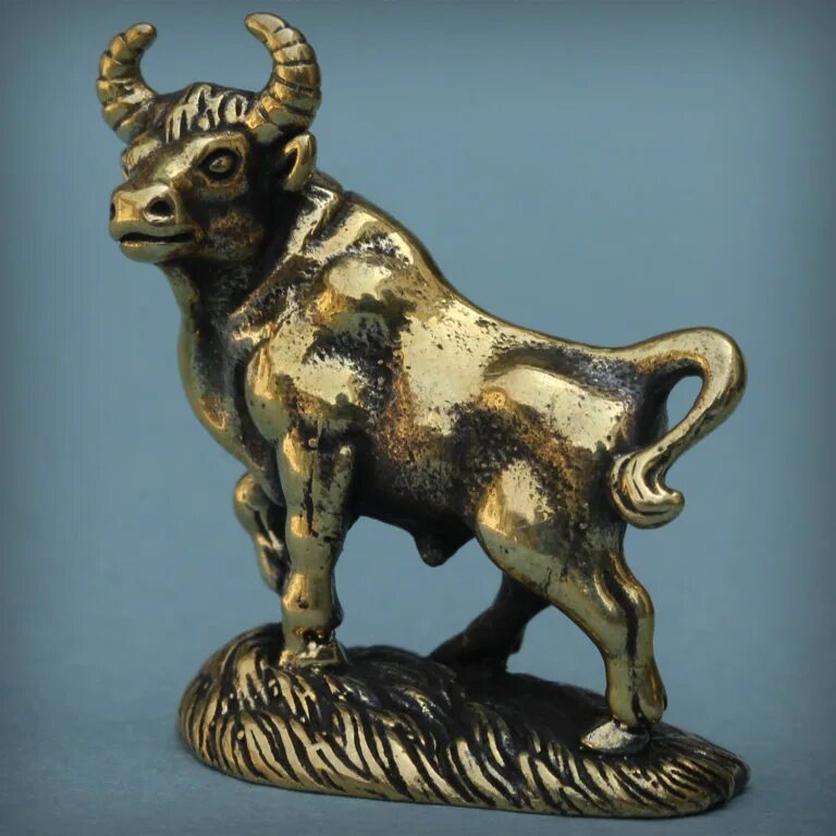 Статуэтка бык бронзовый миниатюрный валберис. Статуэтка "бык-золотые рога". Фигурка "золотой бык" 4994506. Статуэтка бык бронза. Подарок тельцам