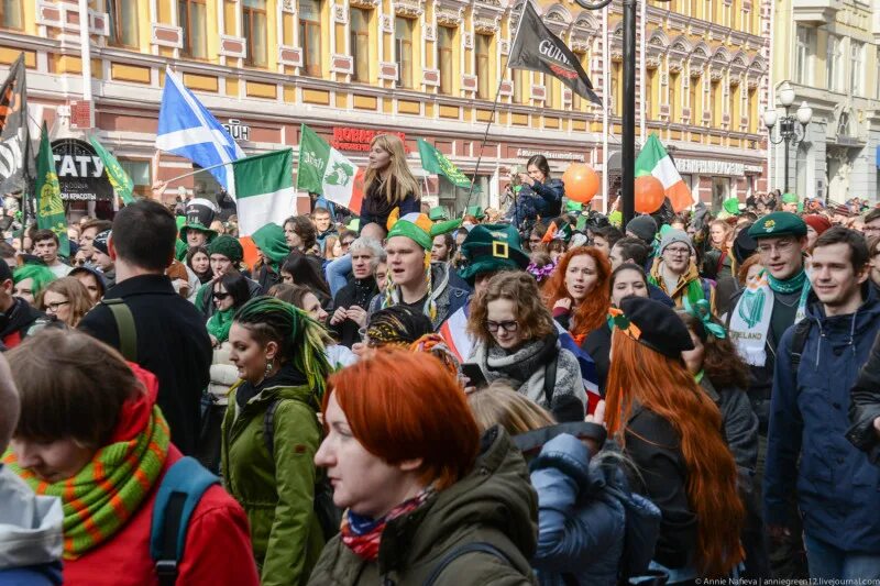 День Святого Патрика в Москве. Святой Патрик в Москве. День святгопатрика в Москве. Празднование дня Святого Патрика в Москве.