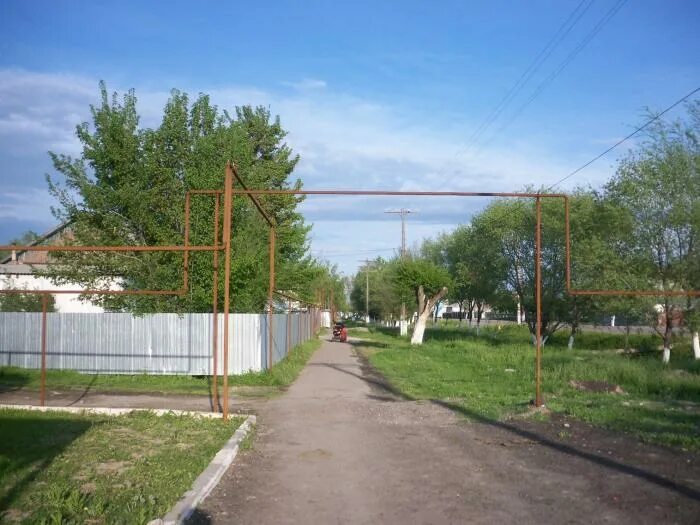 Погода в кулане. Село Луговое Джамбульская область. Луговое Джамбульская область военный городок. Джамбульская область станция Луговая. Казахстан станция Луговая военный городок.