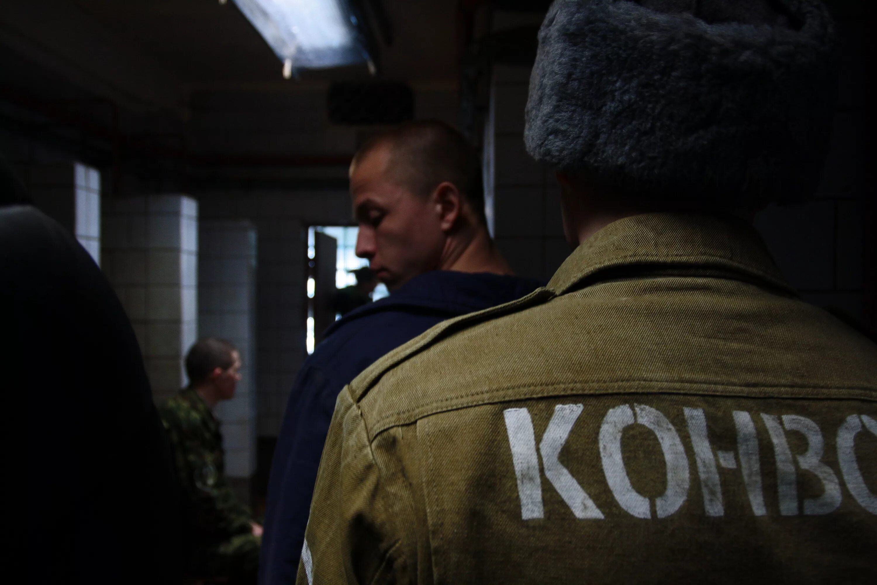 Конвой и конвоирование. Конвой. тюремный конвой. конвой в тюрьме. конвоирование осужденных.