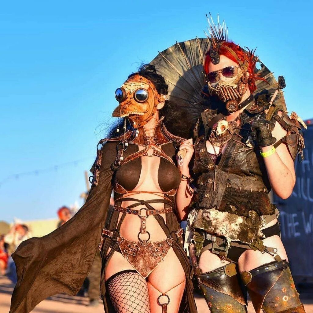 Постапокалиптический фестиваль Wasteland weekend. Wasteland фестиваль в стиле Mad Max. Пустыня Невада фестиваль Безумный Макс. Wasteland фестиваль Калифорния. Безумный макс новый