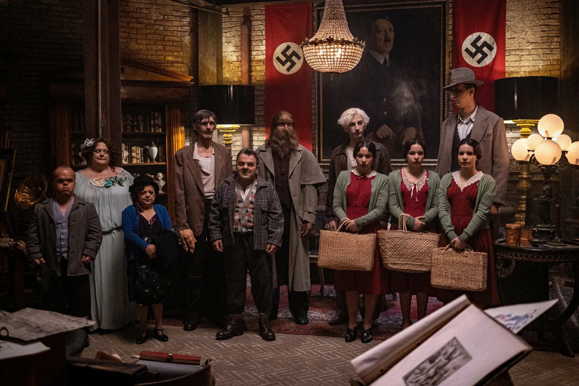 Отчаянные мстители. Отчаянные мстители. Пьетро кастеллитто отчаянные мстители. Отчаянные мстители. Отчаянные мстители 2022.