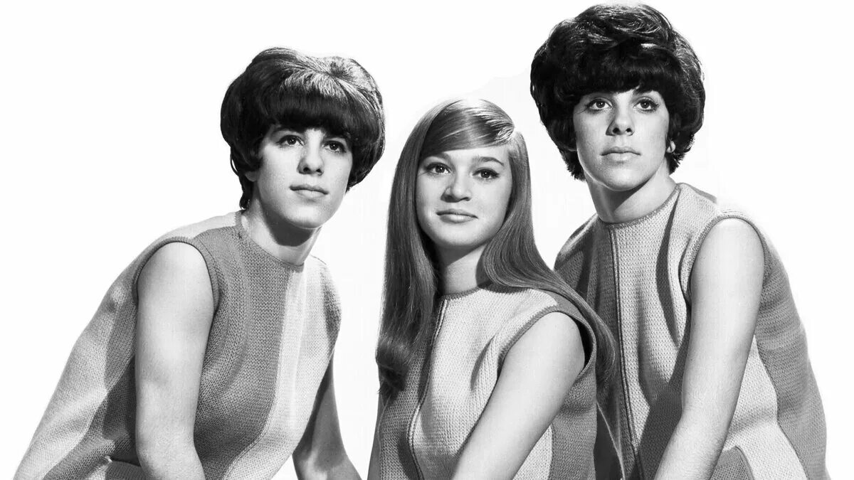 Мелодия 60 годов. Группа the Shangri-las. The Band Shangri la.