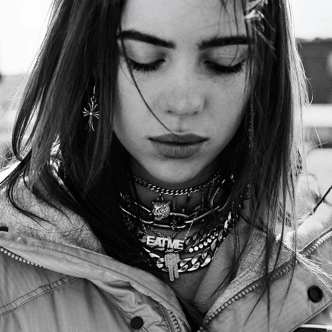 Грустная билли. Билли айлиш. Грустная билли. White punk и фараон. Грустные фото билли айлиш.