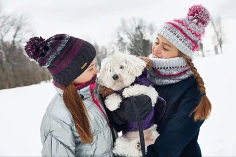 Одеваем шапки детям