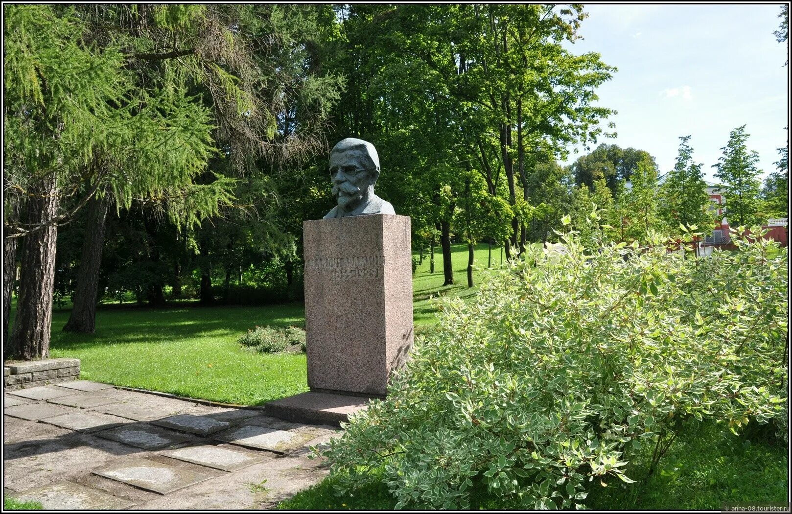 Описание вышло покурить и не вернулось.