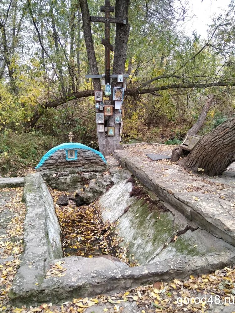 Святой источник данные. Святой источник Липецк. Святой источник Дубовое Липецкая область. Святой источник Путятино Липецкая. Каменка Святой источник Липецкая область.