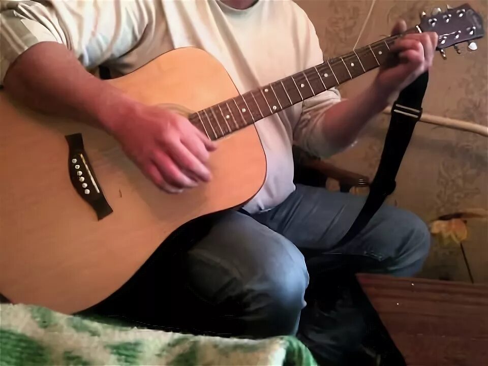 Только на карточке показать видео мне не надо здесь крутые гитары. Что круче гитара или виар?. Послушать матерные песни. Прикольная музыка под видео. Смешное видео на гитаре.
