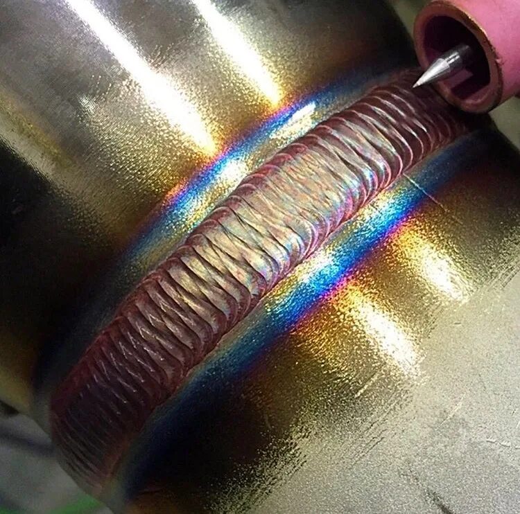 Точечная сварка титана. Аргоновая сварка см. Сварка аргоном нержавейки технология труб. Шов нержавейки аргоном. Аргоновая сварка см.