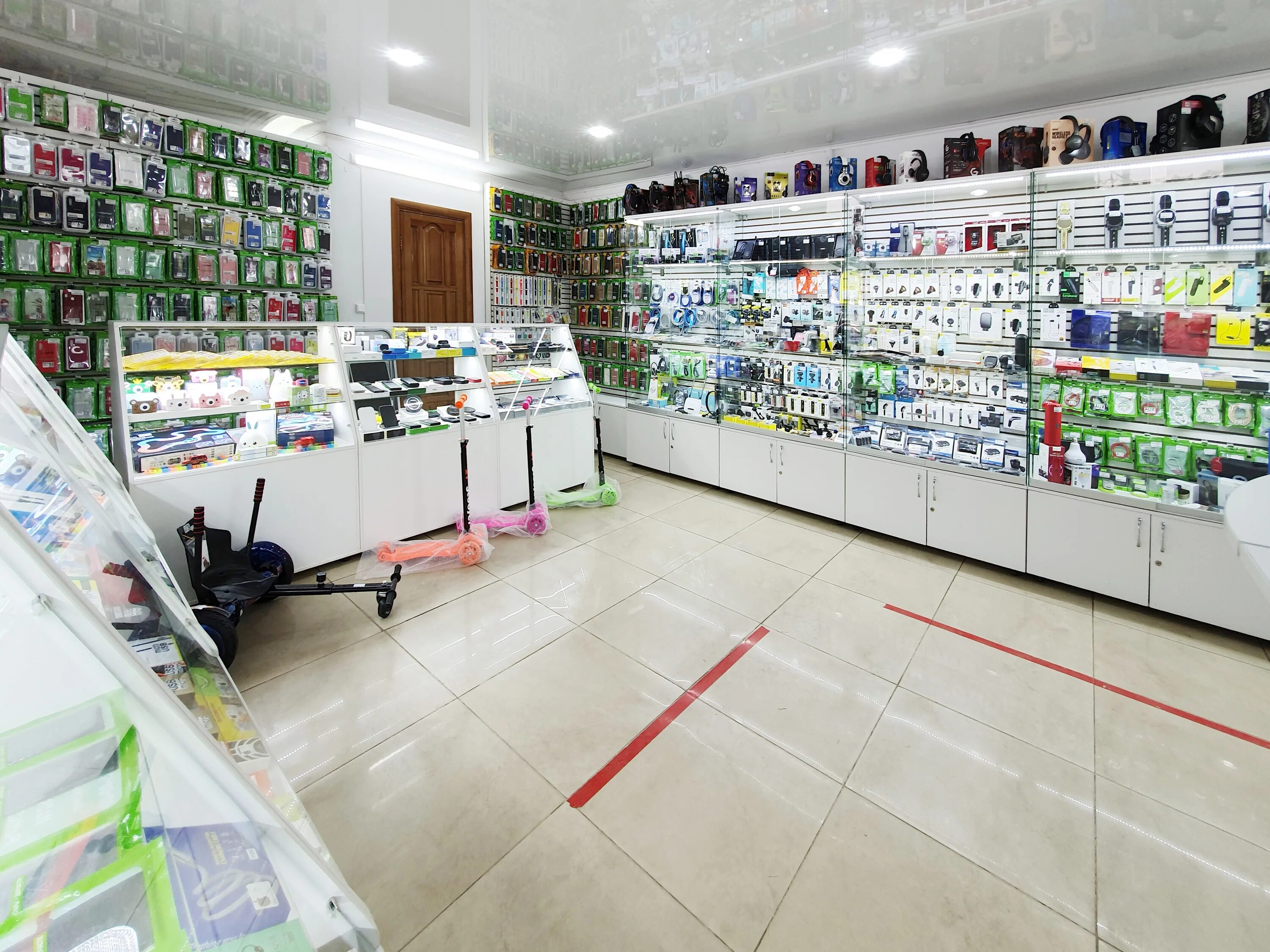 магазин ай маркет. лениногорск улица куйбышева. лениногорск сотовые телефоны. улица шашина в лениногорске. первый сотовый азнакаево.