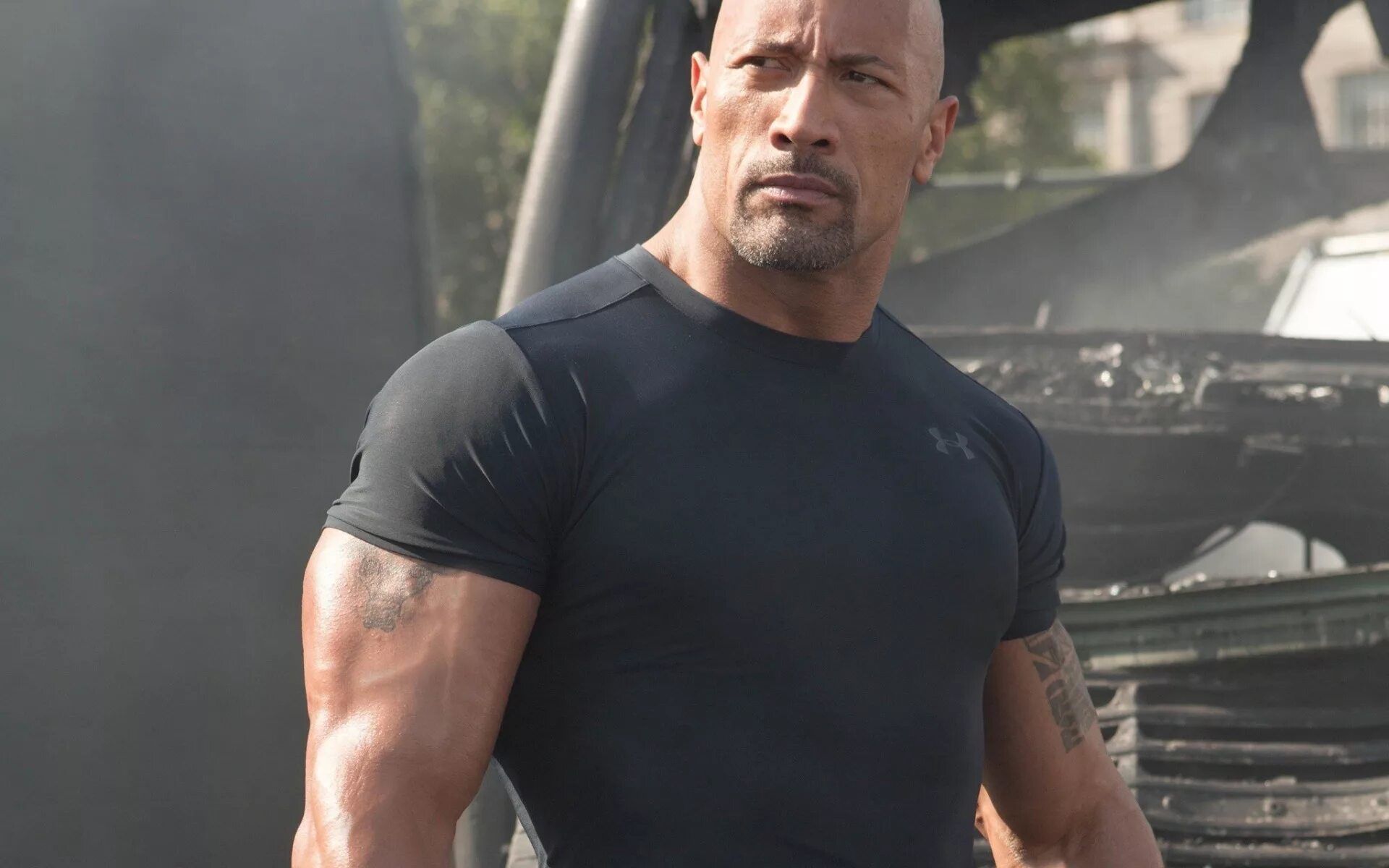 Актер со скалы. Актер со скалы. Дуэйн скала джонсон. Дуэт скала джонсон. Dwayne johnson стукач.