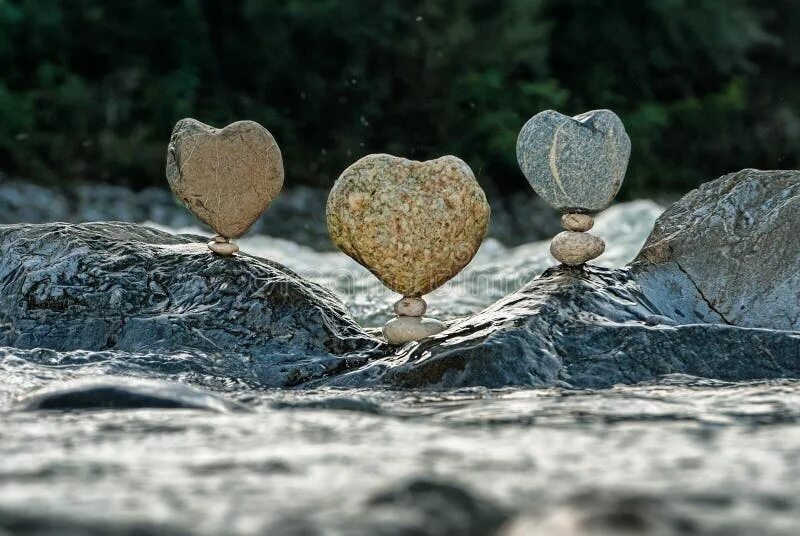 Каменное сердце. Каменное сердце изваяние. Сердце камень. Каменное сердце фото. Стало сердце камнем