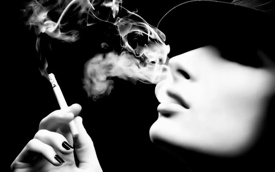 К чему снится сигареты во сне. Дым сигарет. Курящая девушка. Красивая курящая девушка. Сигаретный дым.