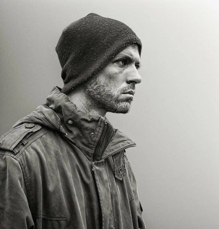 угрюмый нелюдим. сердитый человек. что такое слово угрюмый. словесный портрет крестьянина. злой дедушка.