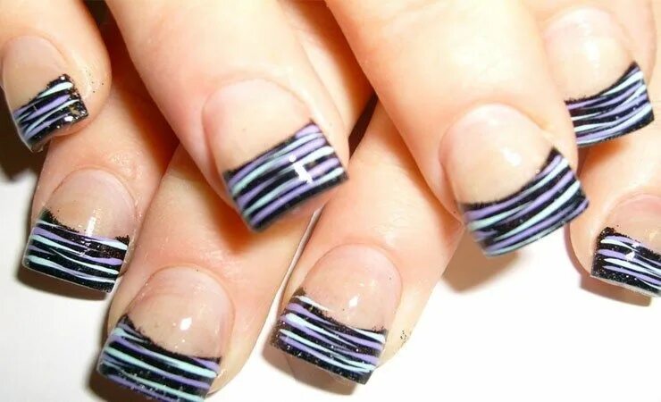Полосы на ногтях фото Très beaux ongles originaux 4th of july nails, July nails, Christmas nail art