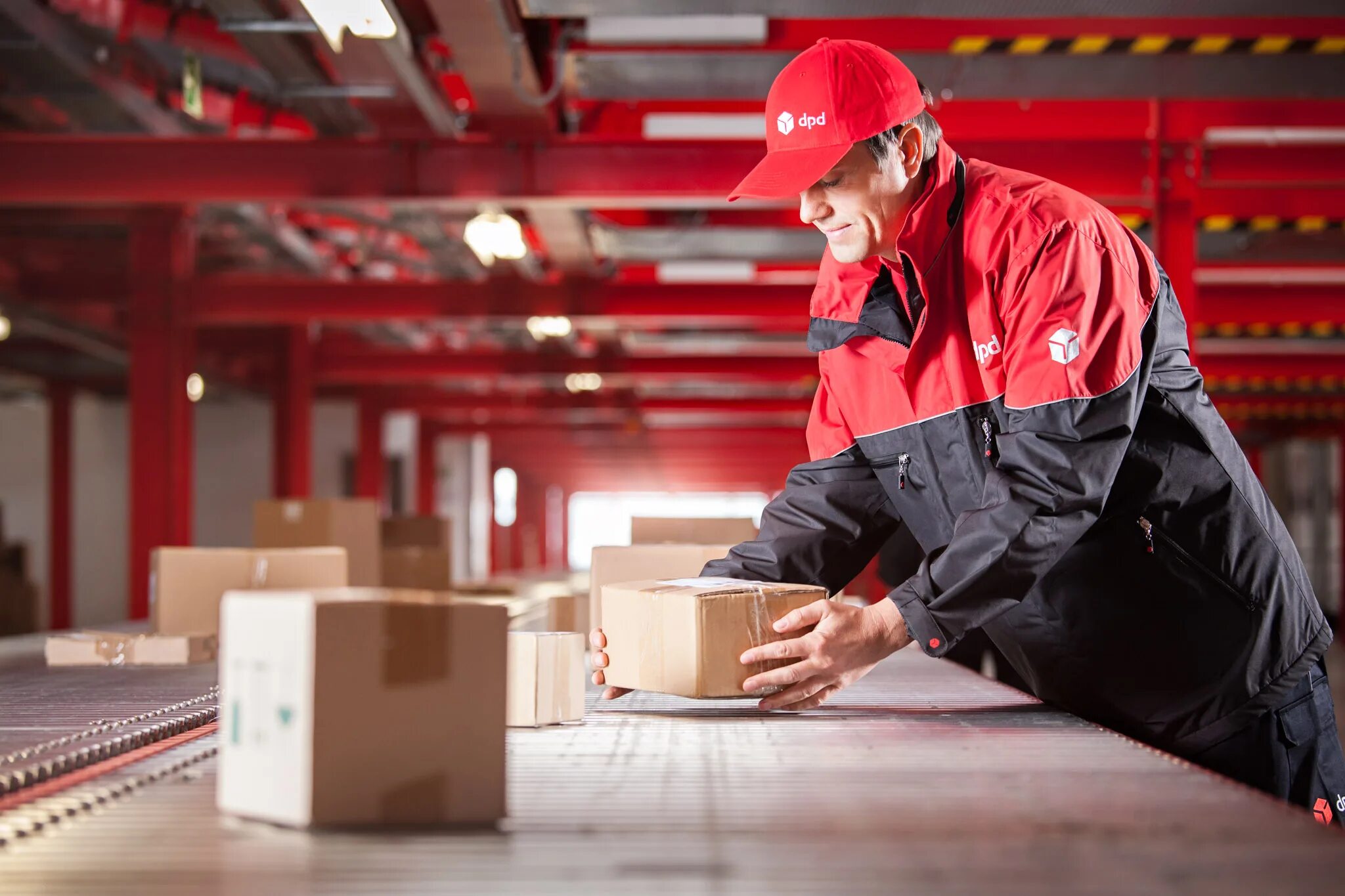 фото работы на складе. комплектовщик на склад. фото работы на складе. кладовщик-комплектовщик. комплектовщик на склад.
