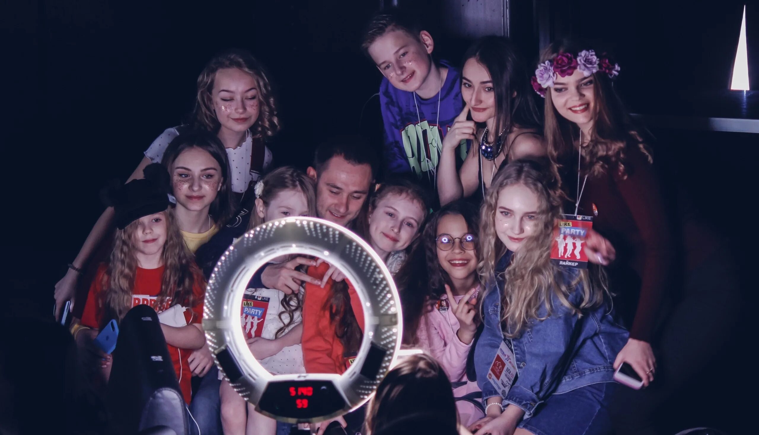 Лайк пати. Лайк вечеринка. Likkee лайкеры. Лайкеры ли лиза стриж. Десятилетие детства 2022.