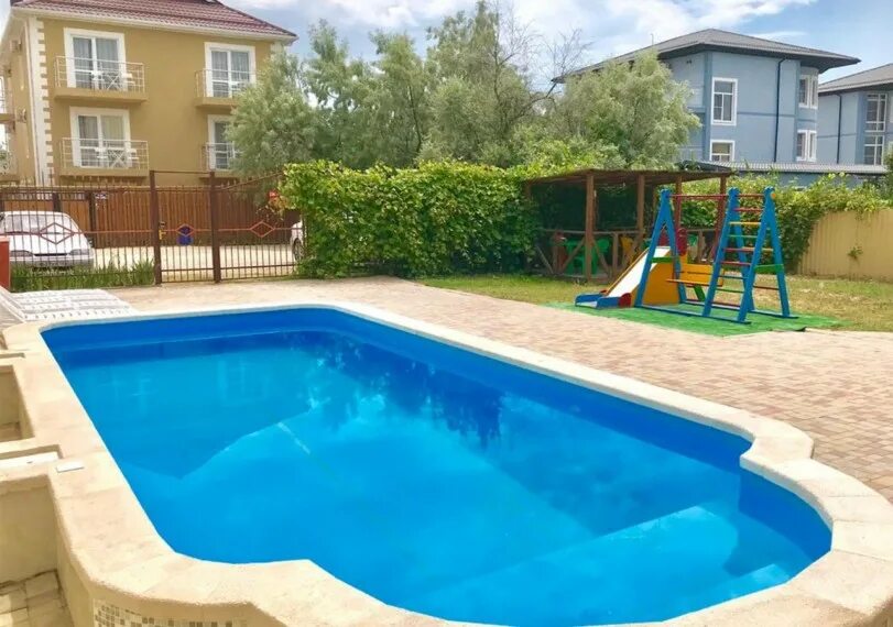 Как правильно стелить ковер в спальне. Квартиры в питере для съемок. Аренда студии спб. Композитный бассейн 6х3. Анапа джемете гостевые дом 2022.