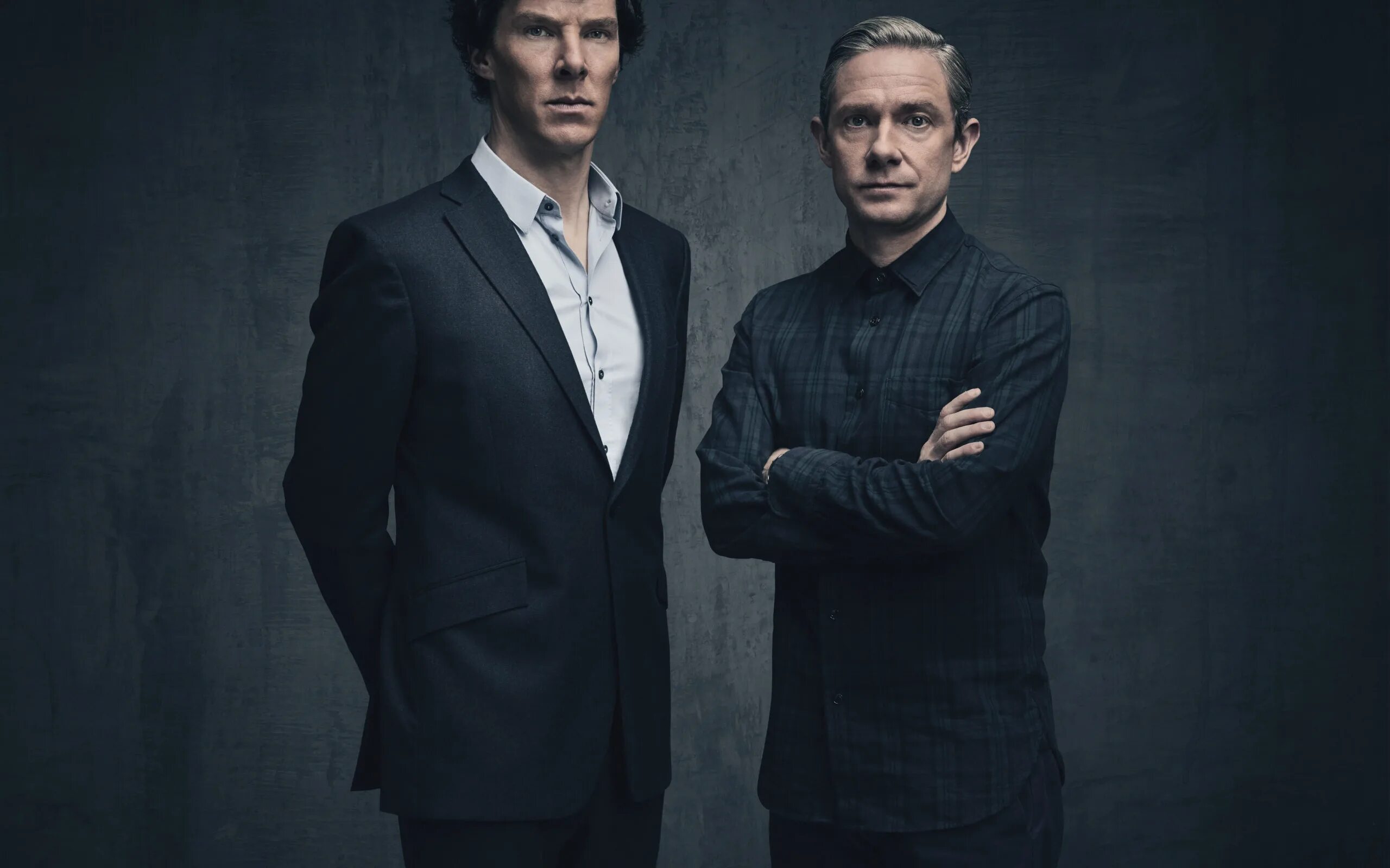Sherlock new. Бенедикт камбербэтч шерлок и ватсон. Мартин фримен. Бенедикт камбербэтч шерлок. Шерлок холмс и доктор ватсон камбербэтч.
