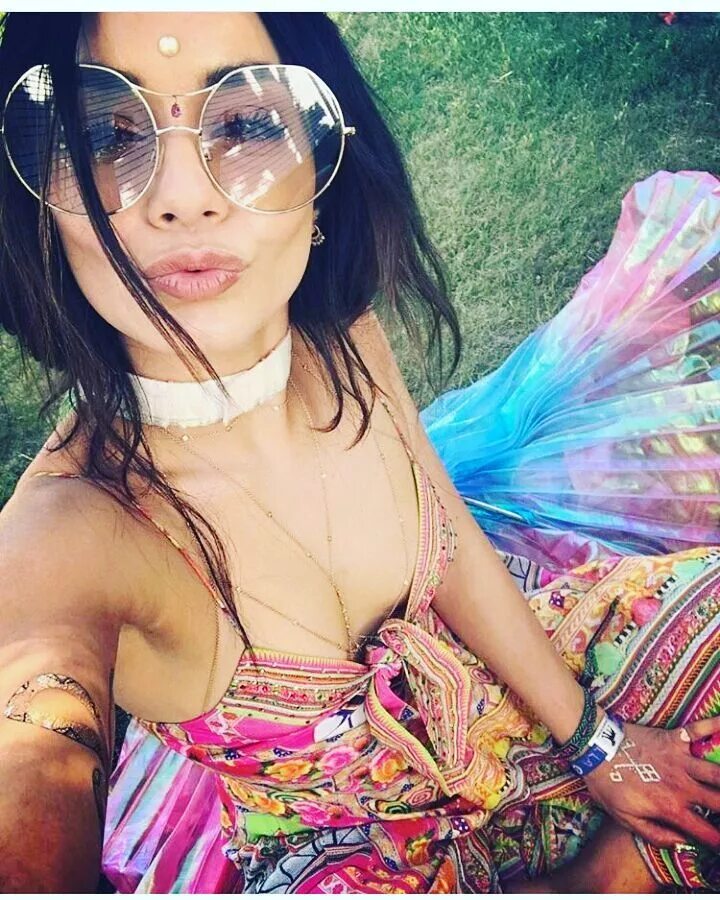 Vanessa instagram. Vanessa hudgens instagram.