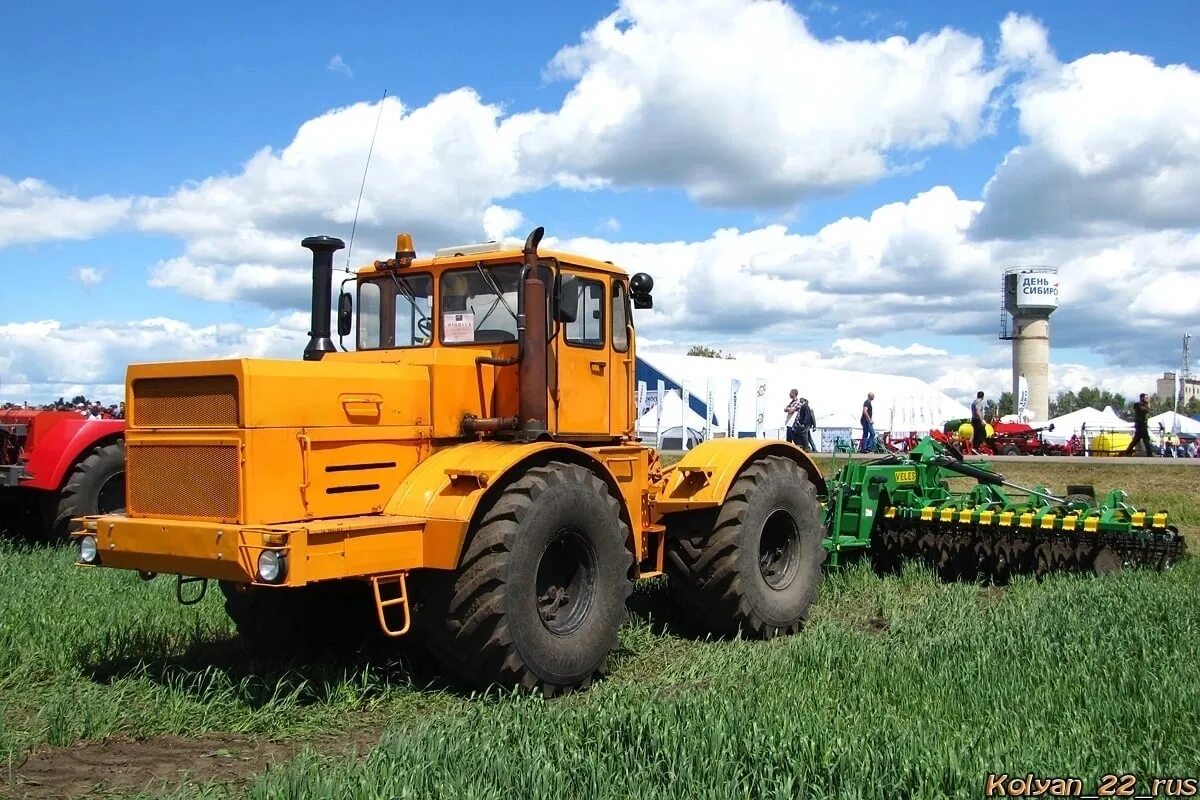 Кировец к 701. Трактор k-701 Кировец. К701 Кировец трактор. К700 Кировец трактор. Трактора сельхозтехника алтайском крае