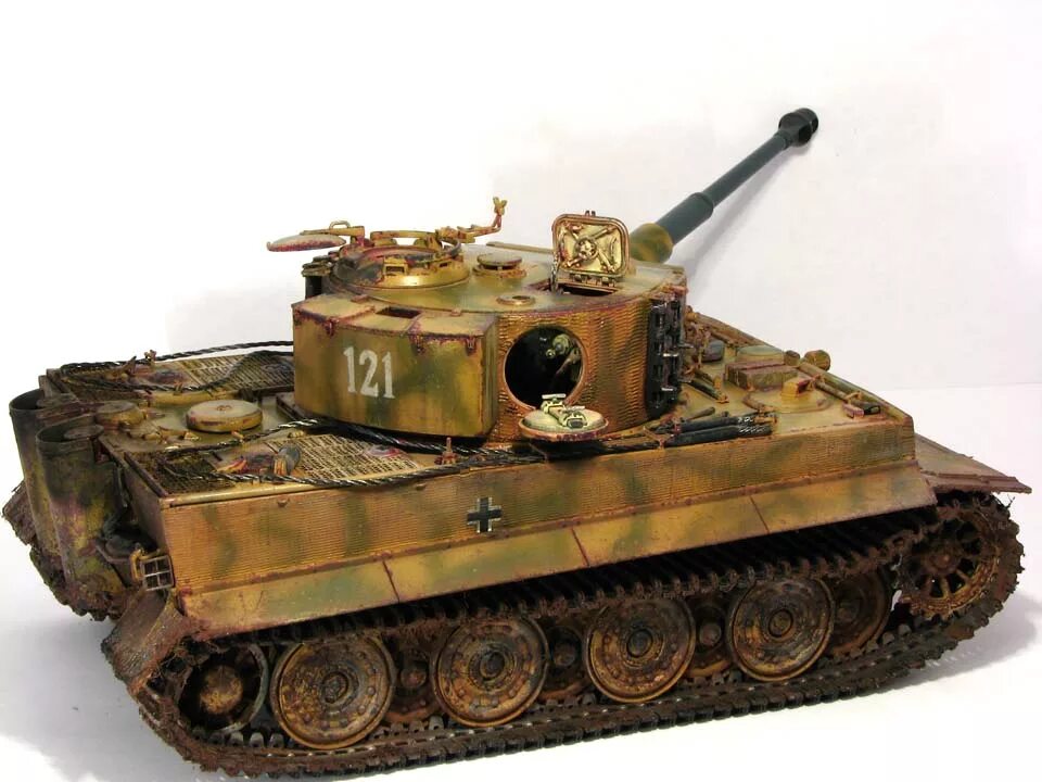 Тайгер 1. Tiger 1 e. Королевский тигр 1/35. PZ 6 Ausf e. PZ.Kpfw.vi Ausf.e.