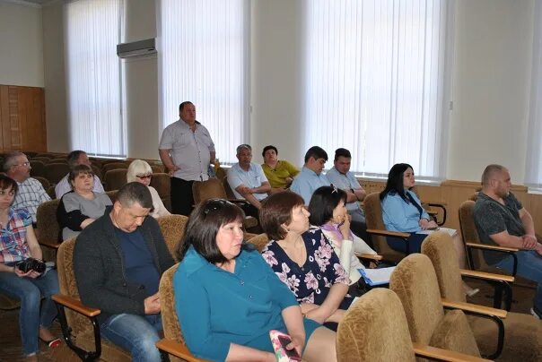 Погода николаевск волгоградской области на месяц. Вербенский Волгоградская область Николаевский район. Николаевский муниципальный район Волгоградской области. Николаевск Волгоградская область. Администрация Николаевского района Волгоградской области.