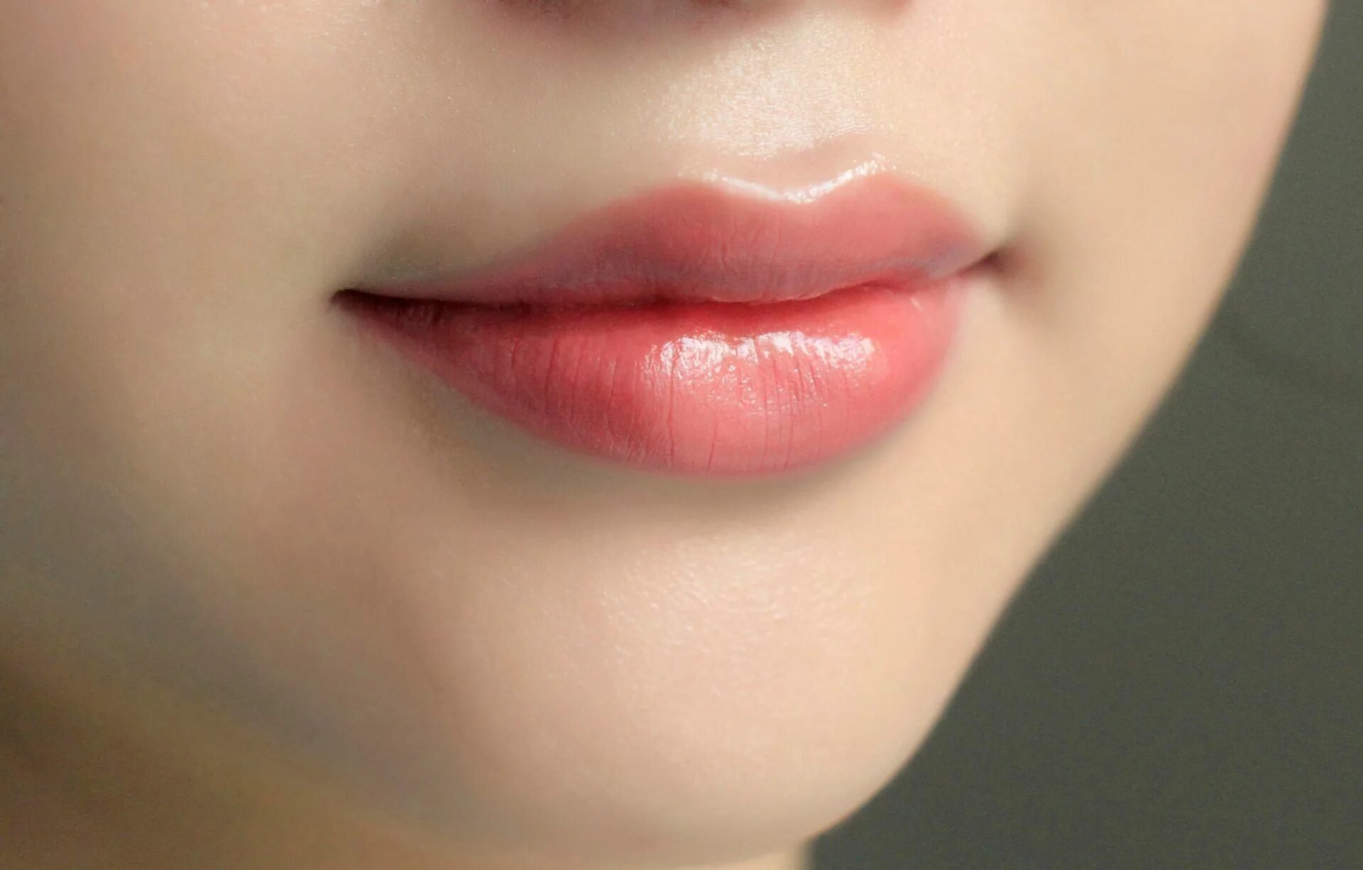 Close lips. Красивые губы. Губы девушки. Нежные губы. Красивые губки.