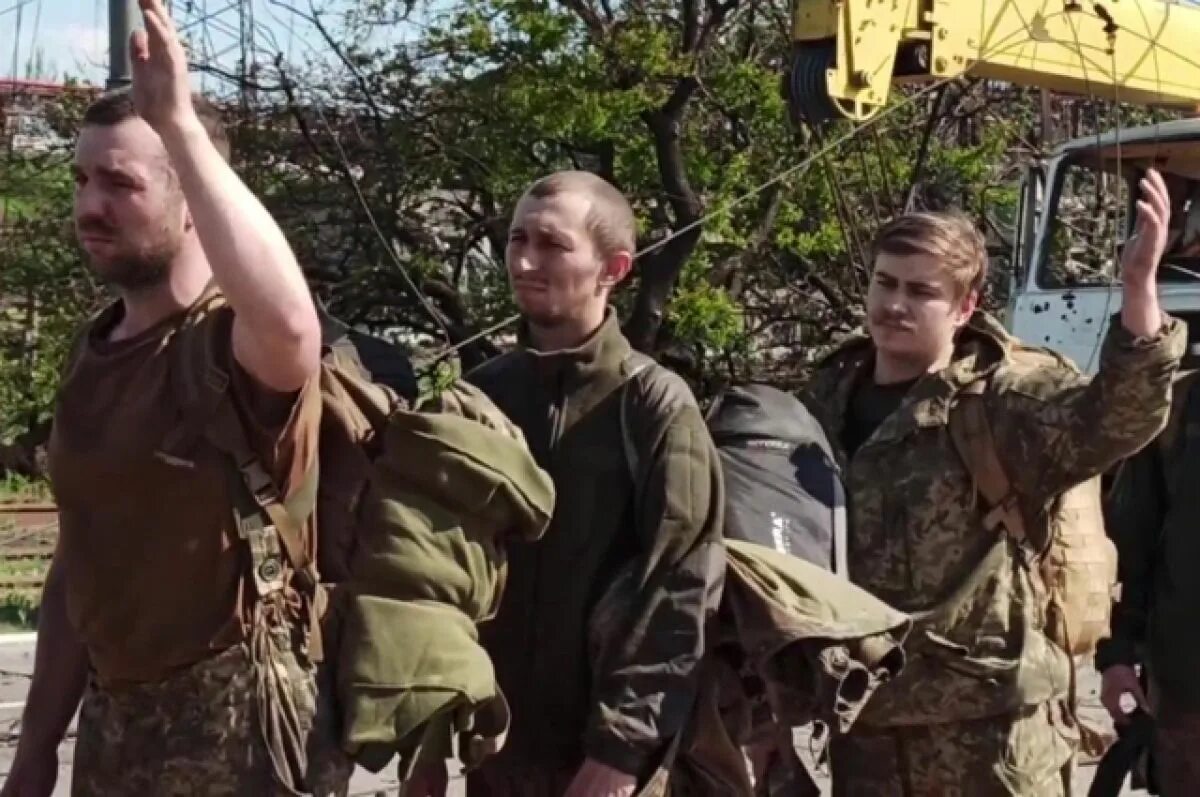 Украинский пленный боевик. Большой плен. Лагеря военнопленных в 1941. Большой плен. Лагерь немецких военнопленных 1942.