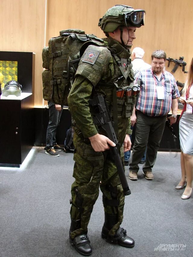 А райро темный ратник 3. Ратник 2 экзоскелет. бронежилет ратник 3. экзоскелет ратник 4. ратник 3 экзоскелет.