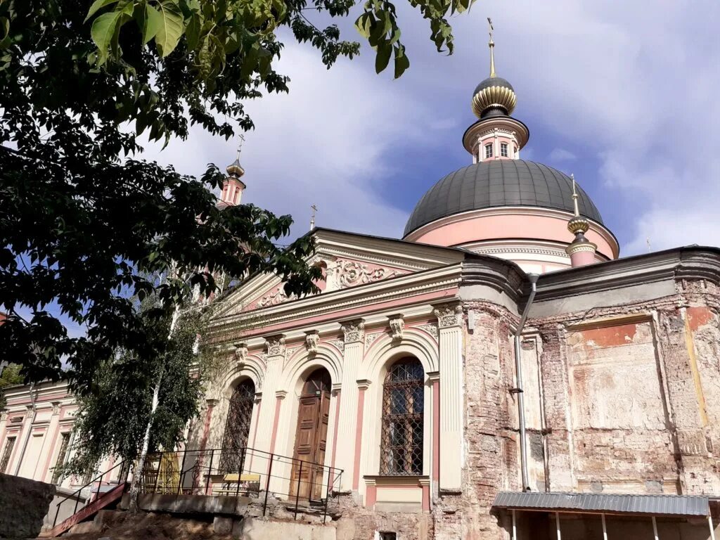 ирининский храм на бауманской. храм св великомученицы ирины на бауманской. церковь святой ирины в константинополе (стамбул). храм св ирины. храм великомученицы ирины в покровском.