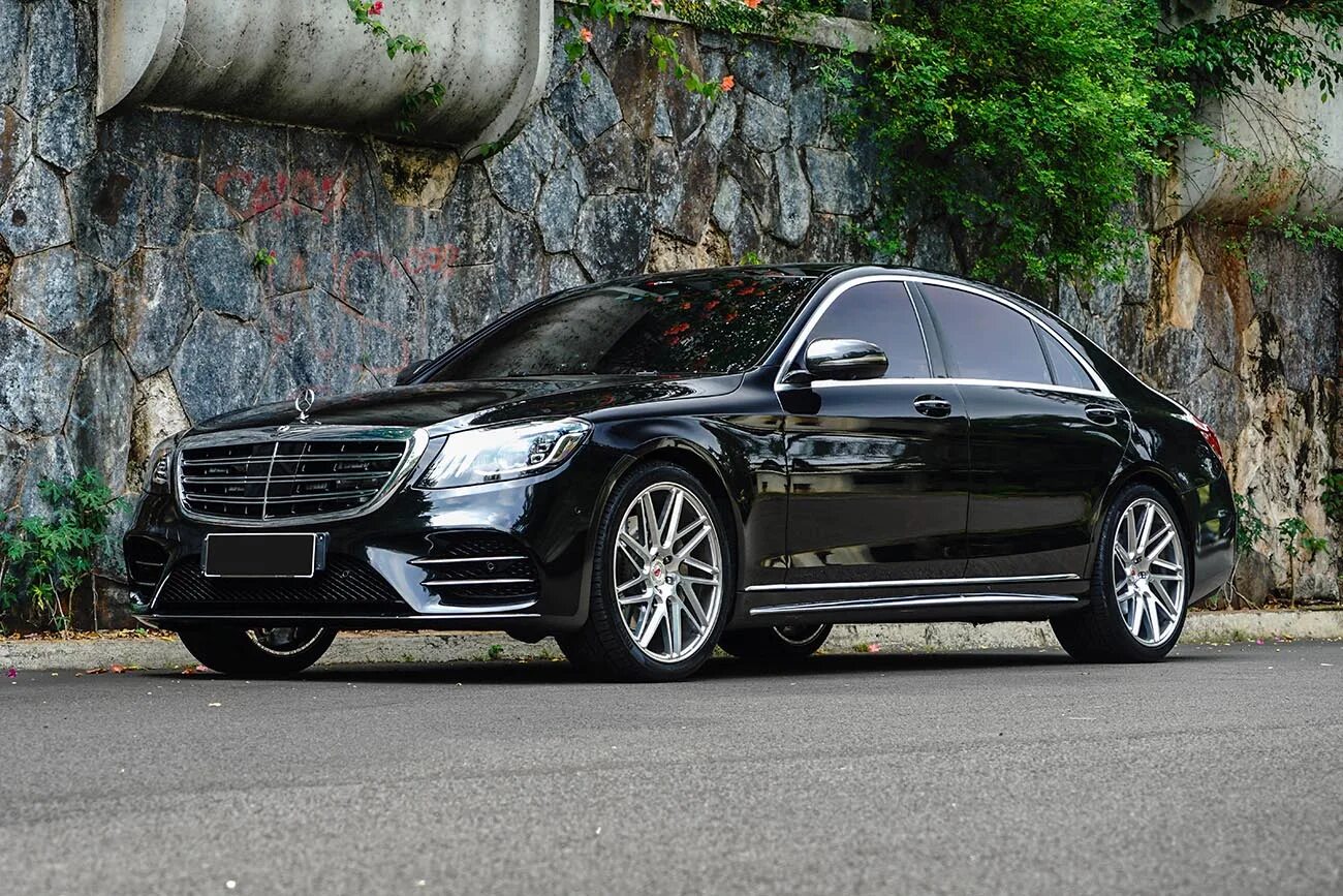 Mercedes Benz s class w222. Мерседес Бенц 222. Mercedes Benz s class 222. Mercedes Benz s class w222 диски.