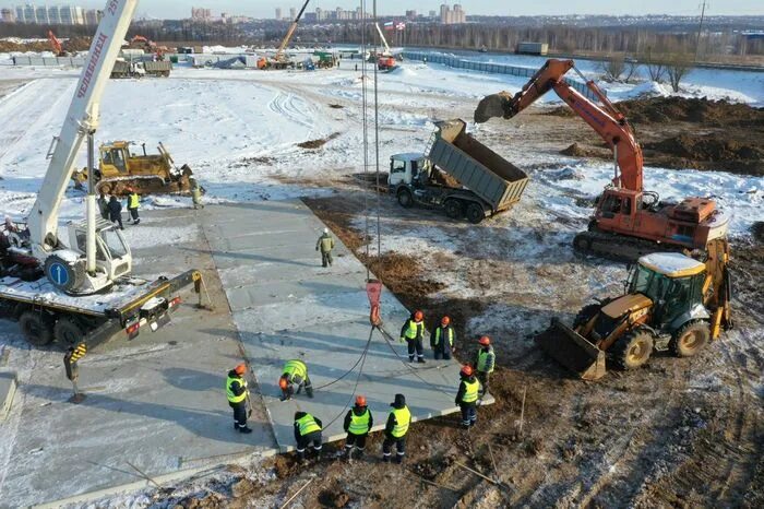 Ма строят. Новый онкоцентр в Туле. Онкоцентр Тула Калужское шоссе. Стройка на Калужском шоссе Тула. Онкоцентр Тула строительство.