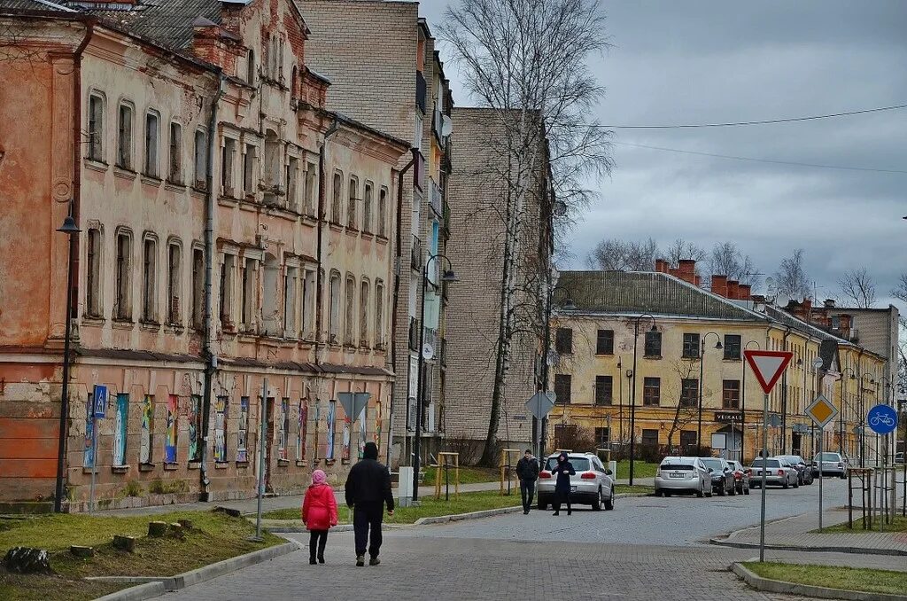 Даугавпилс латвия. Мэрия Даугавпилса. Латвия Рига улица Даугавпилс 10 20. Даугавпилс Северный городок.