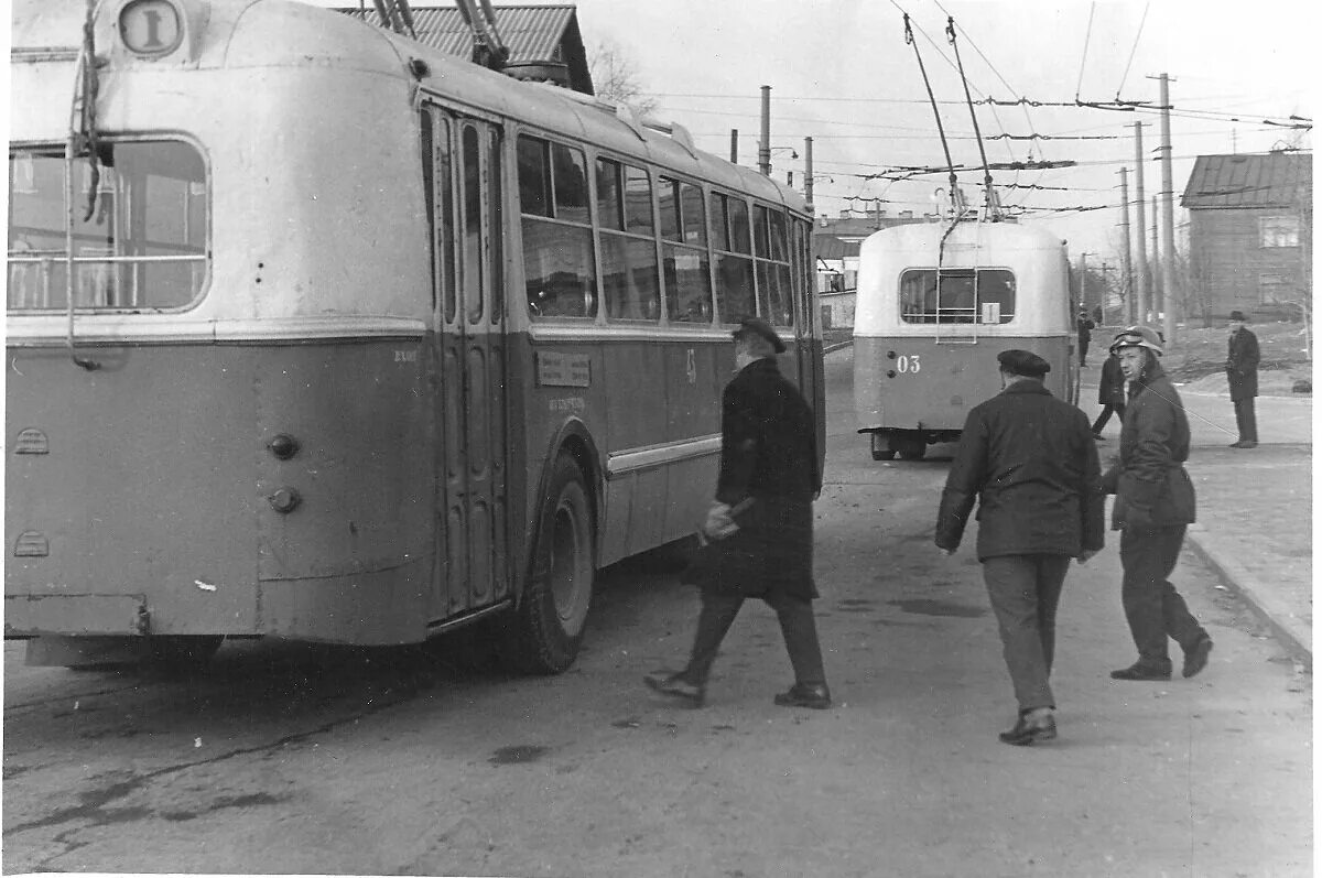Где 5 троллейбус петрозаводск. ЗИУ-5 троллейбус. ЗИУ 5 Петрозаводск. ЗИУ 5 1961. ЗИУ-5 Ленинград.
