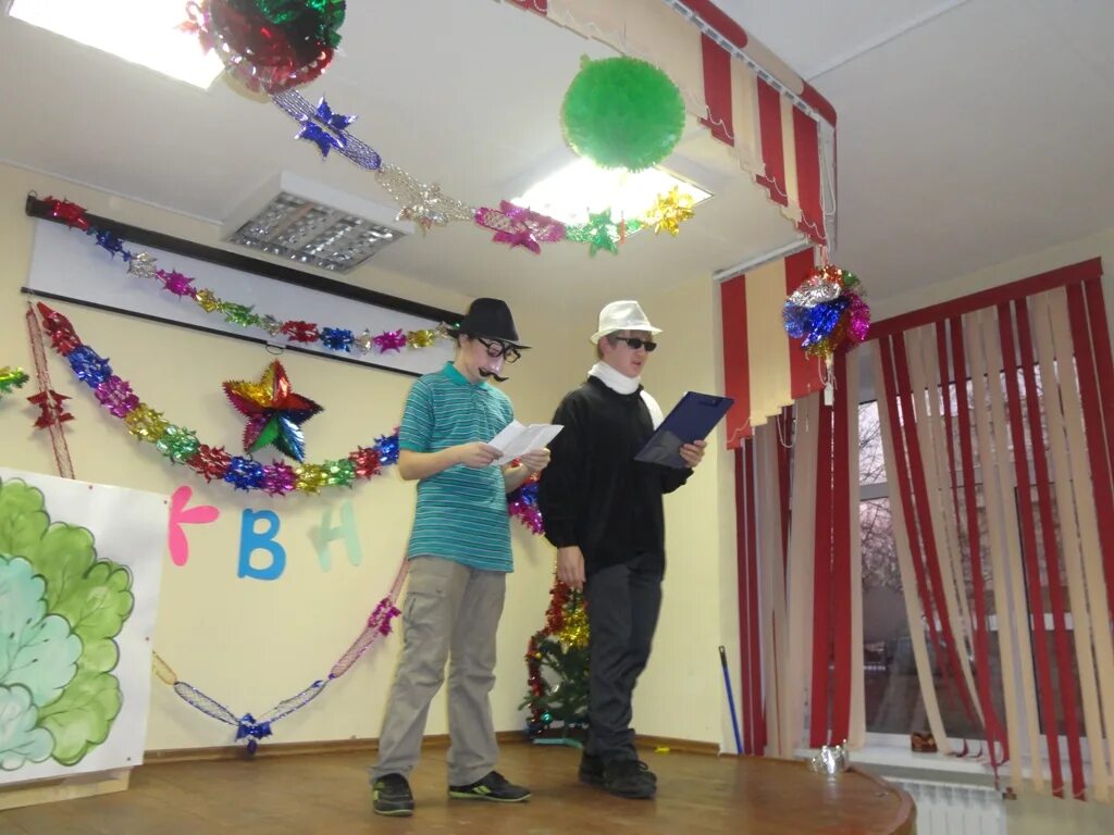 тематические вечеринки. сценка итальянцы на новый год. пример фото юбилея. вечеринка в мексиканском стиле. сценка итальянцы на новый год.