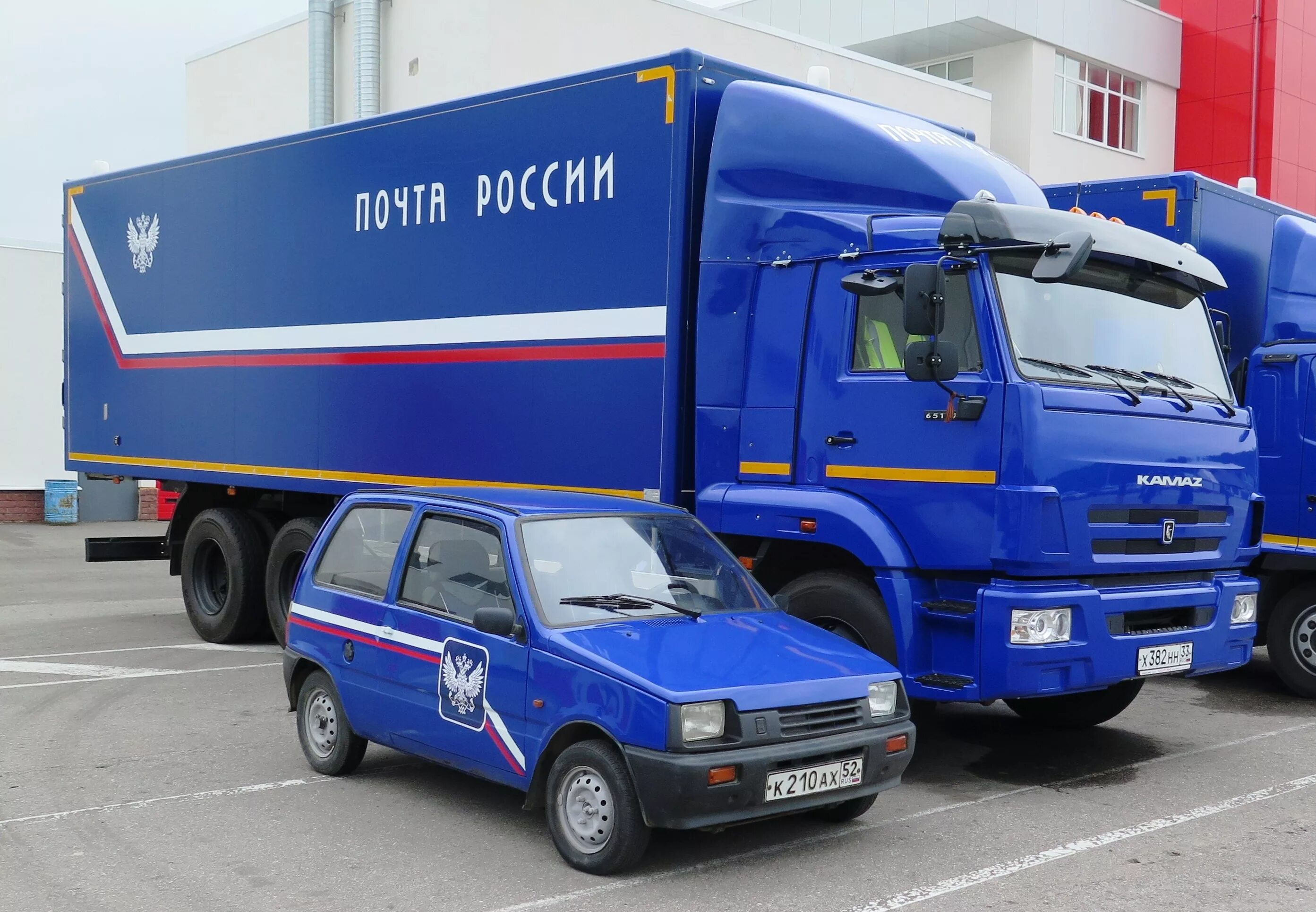 почта автопарк. автопарк российских почтовых машин. почта россии автопарк. почта россии транспорт. камаз т1825.