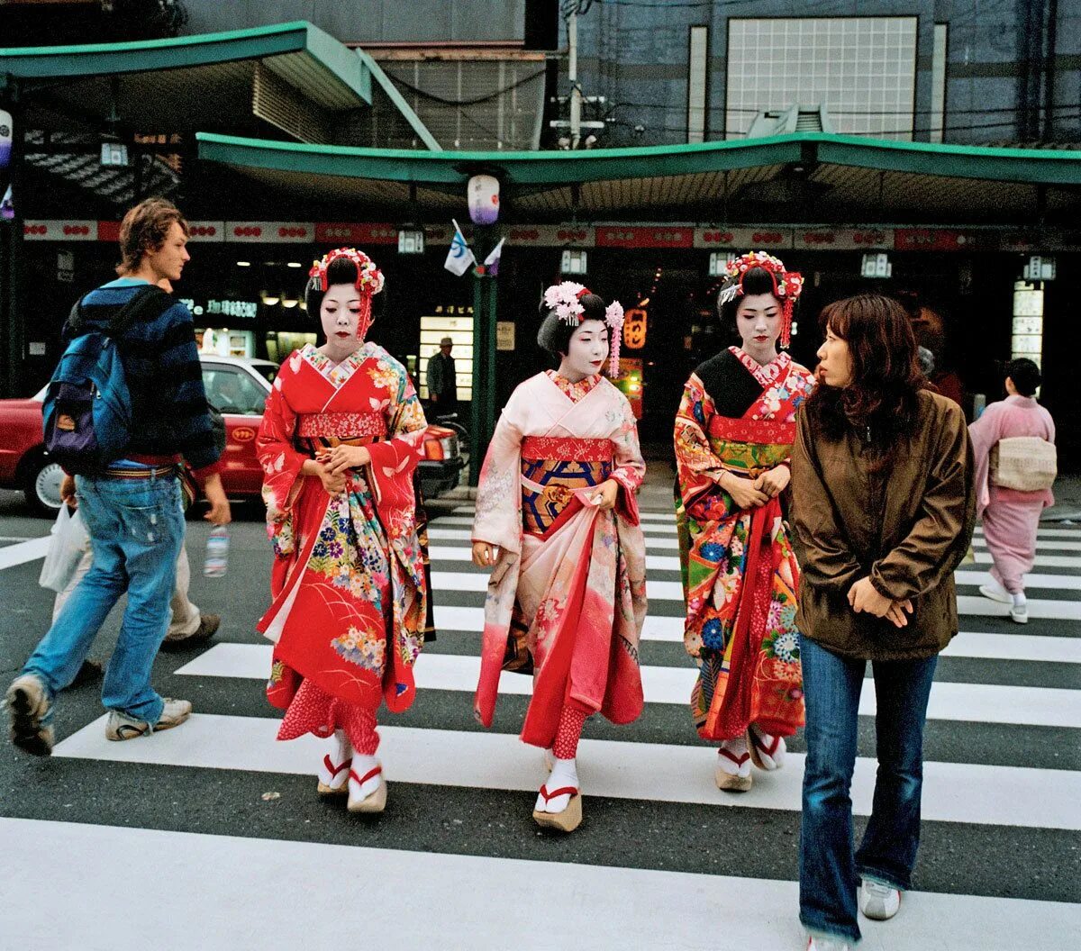 Япония сколько времени. Современная Япония. Японская культура. Япония в современном мире. Современные японцы.