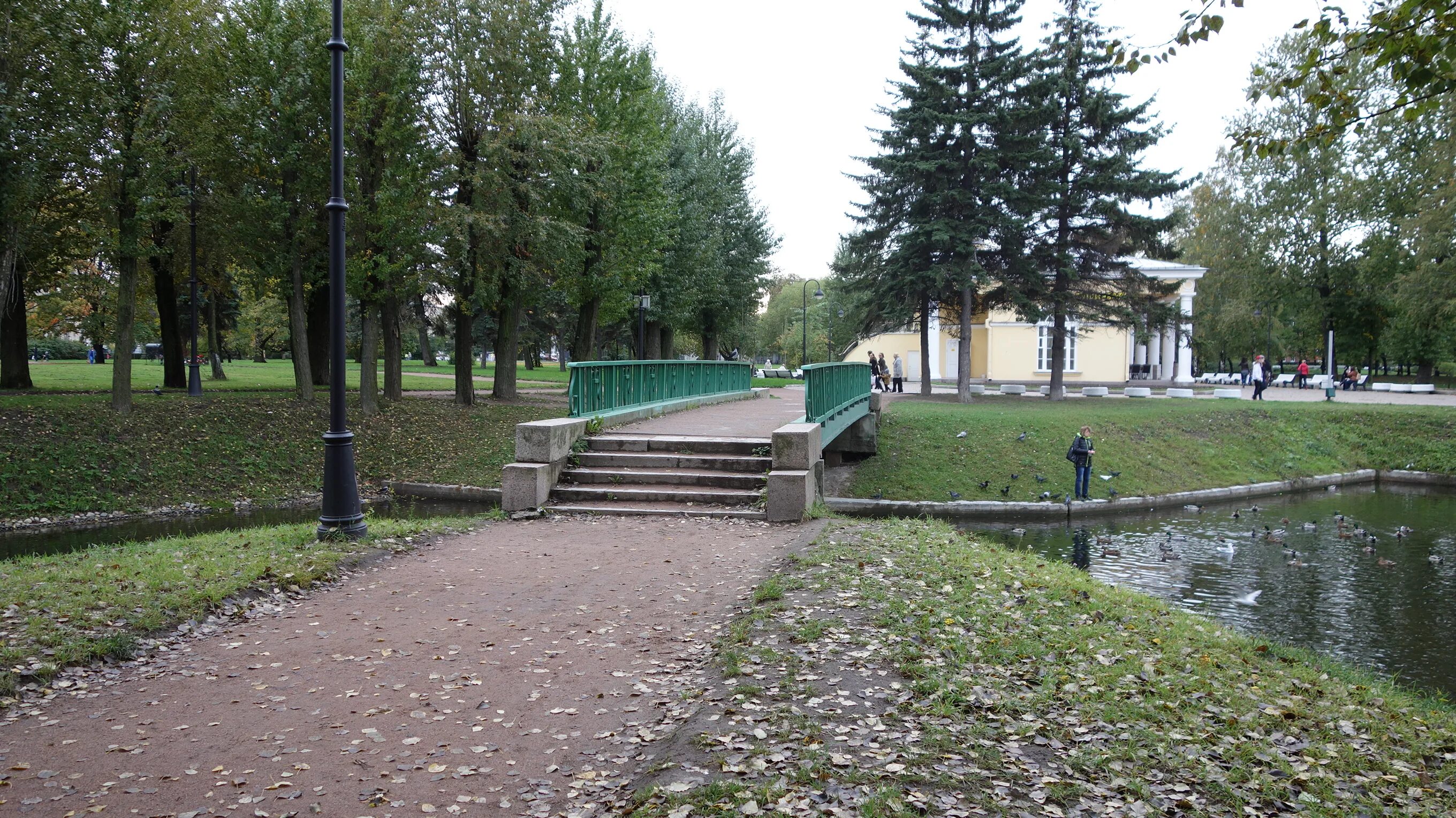 Пруд победа. Московский парк Победы Санкт-Петербург. Парк Победы Санкт-Петербург прогулка. Адмиралтейский пруд парк Победы. Детский парк парк Победы СПБ.