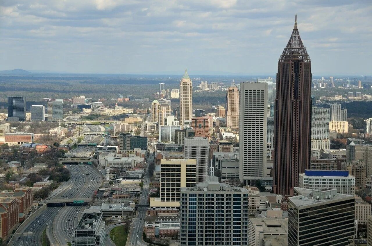 Атланта сити сша. Atlanta t. Атланта город в сша. Джорджия город сша. Америка штат атланта.