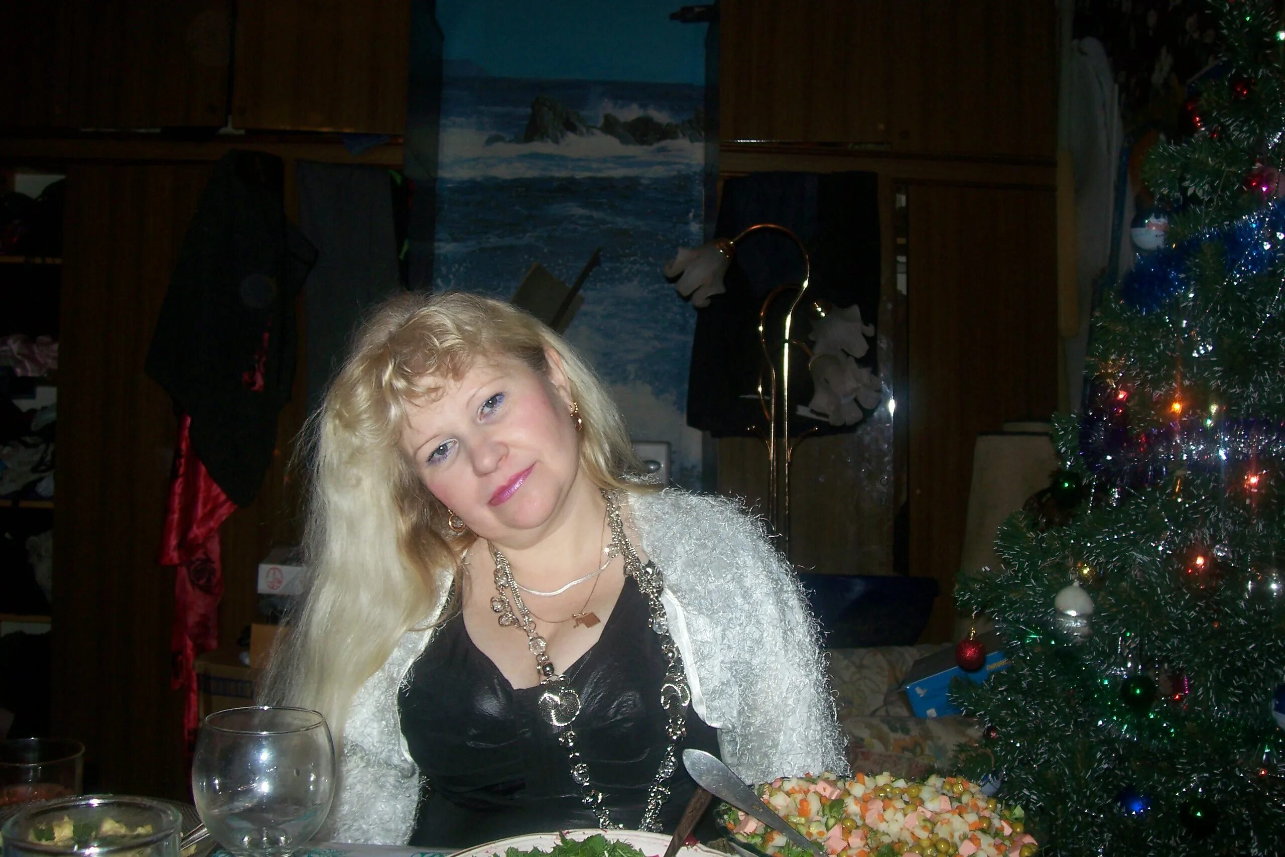 Русская женщина алла. Женщины за 50 санкт петербург. Знакомство с женщиной за 60 спб. Лариса 60 лет санкт-петербург. Хнакомствосженщинойза60.