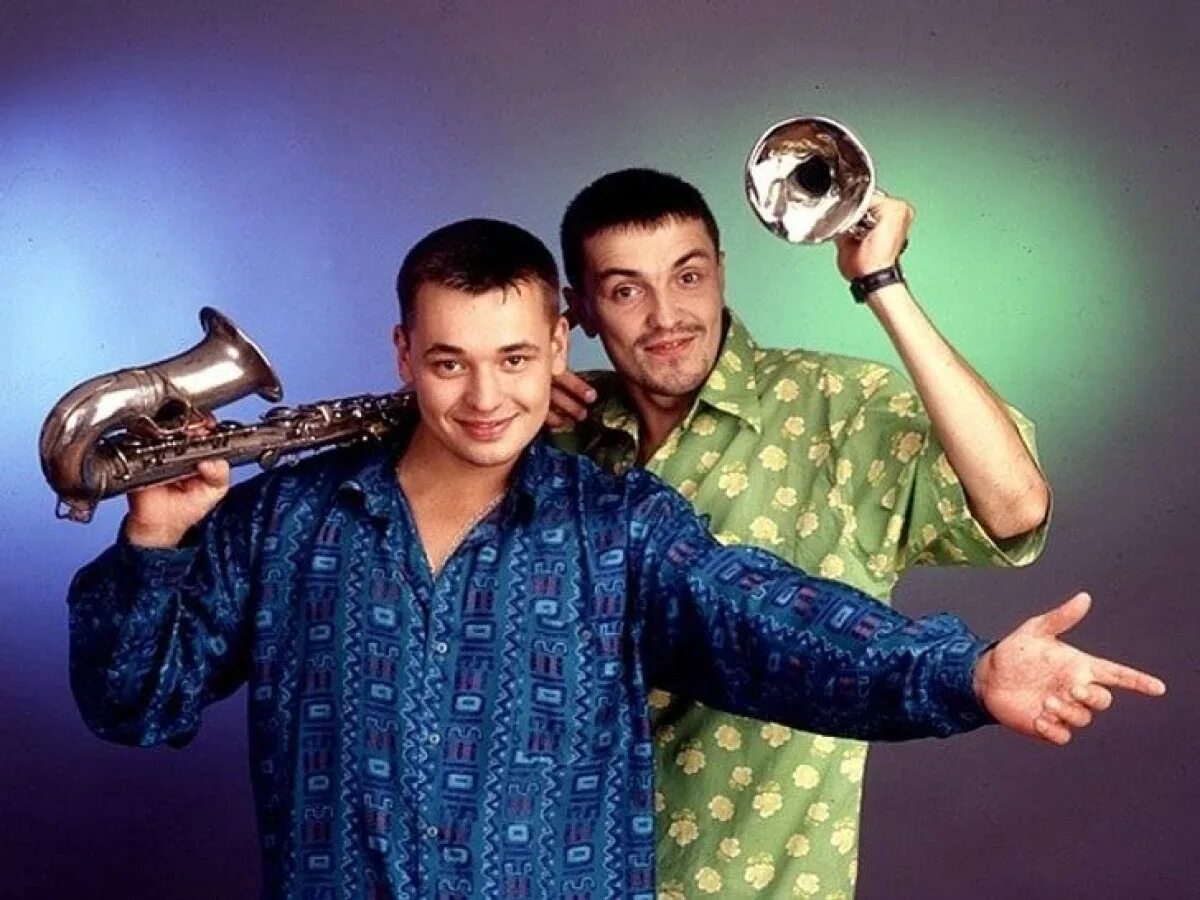В каком году распались руки вверх. Группа руки вверх 1995. группа руки вверх 1998. руки вверх группа 90. группа руки вверх 2000.