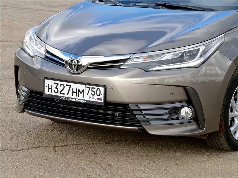 Тойота королла 180 купить. Toyota Corolla e180. Тойота Королла 180. Тойота Королла 180 Рестайлинг. Тайота каролла 2018 Рестайлинг.