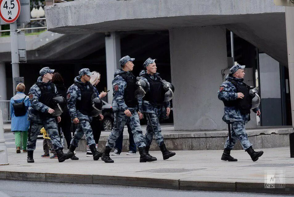 Усиление в москве сегодня. Полицейское усиление. Усиленная полиция. Укрепление полиции в Москве. Усиление полиции в Москве.