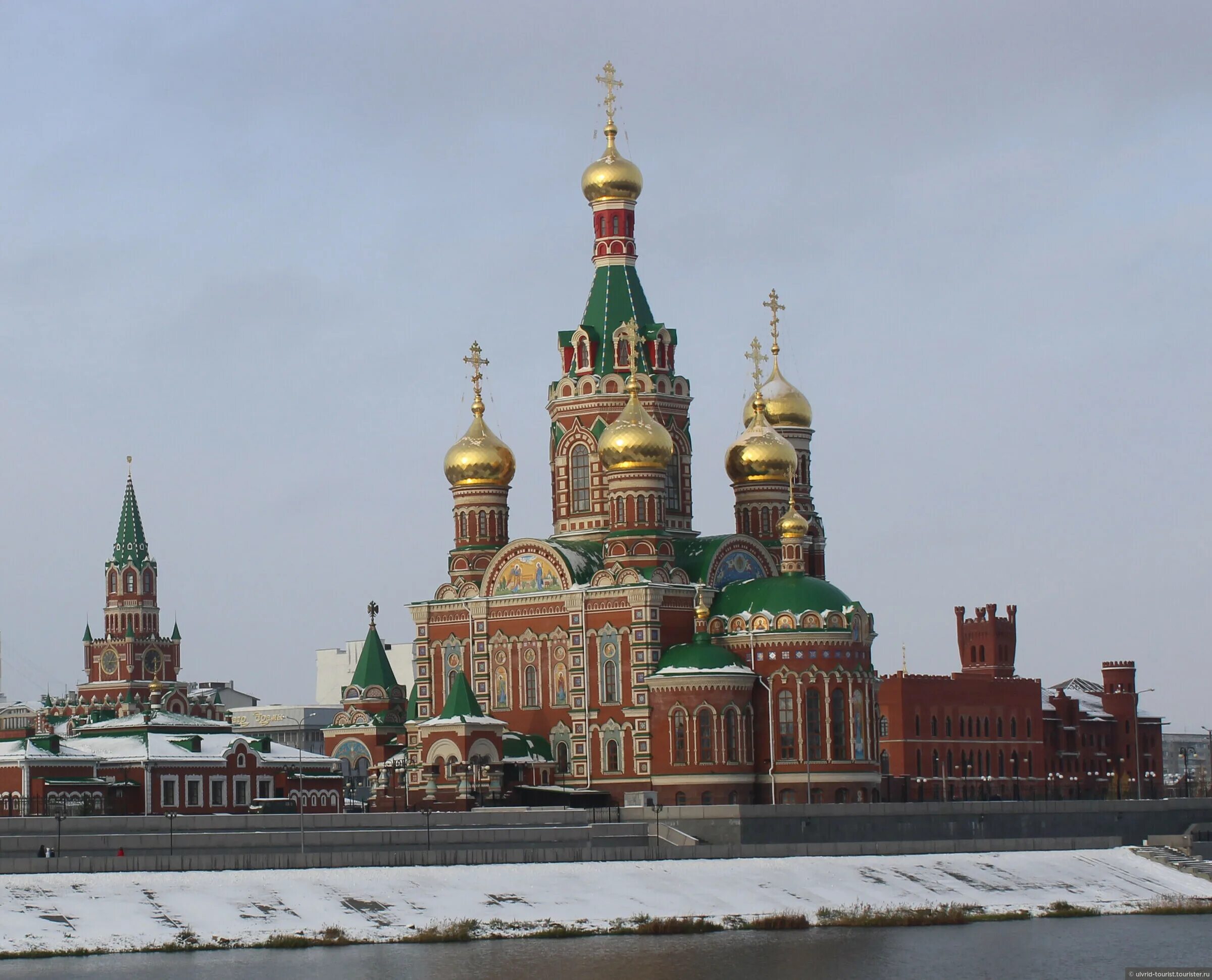 Сколько лет стоит кремль. Йошкар-ола собственный кремль. кремль в 1500 годах в йошкар оле. отель йошкарала у кремля. строительство кремля йошкар олы.