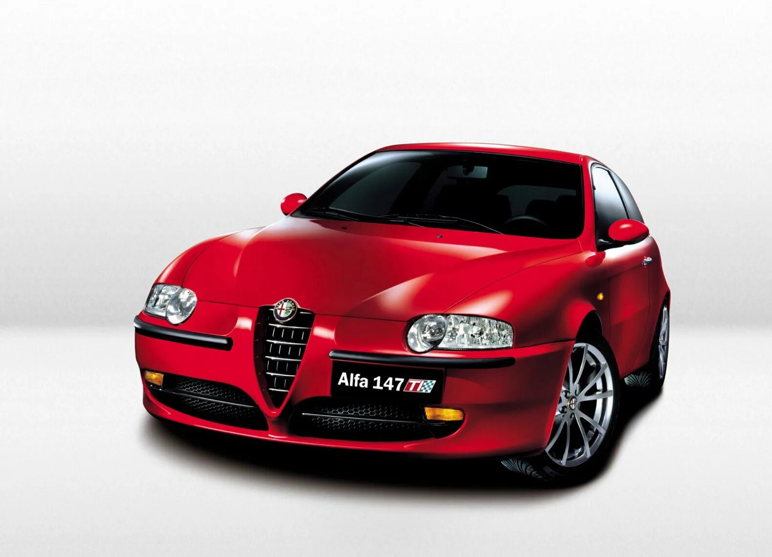 Альфа ромео авито. Alfa Romeo 147 ti. Машина Alfa Romeo 147. Alfa Romeo 147 2003. Альфа Ромео 2003г.