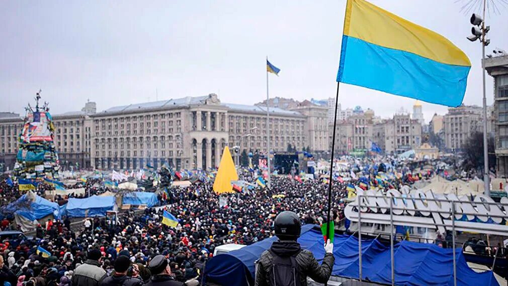 Майдан 2014 кратко и понятно. Евромайдан на Украине в 2014. Киев 2013 Майдан. Майдан 2014 площадь независимости. Украина Майдан революция.