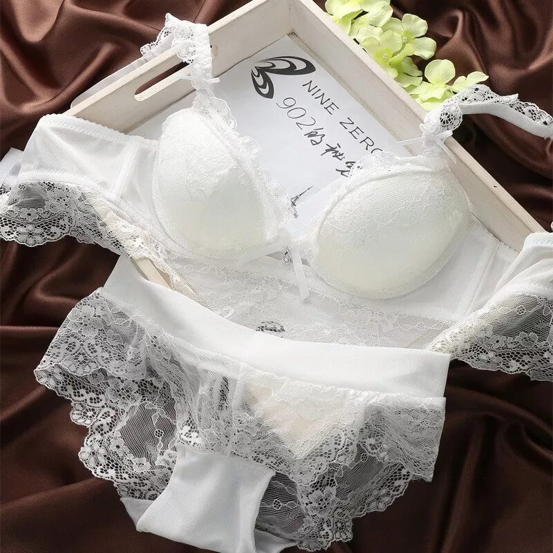 кружевной комплект нижнего белья. комплект кружева. шьем кружевное белье. Mandhari нижнее белье комплект man33003k. комплект кружева.