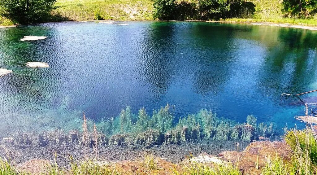 Далеко видно кругом прозрачна. Голубое озеро Самарская область. Голубое озеро Самарская область Сергиевский. Голубое озеро Сергиевск. Голубое озеро Исаклинский район.