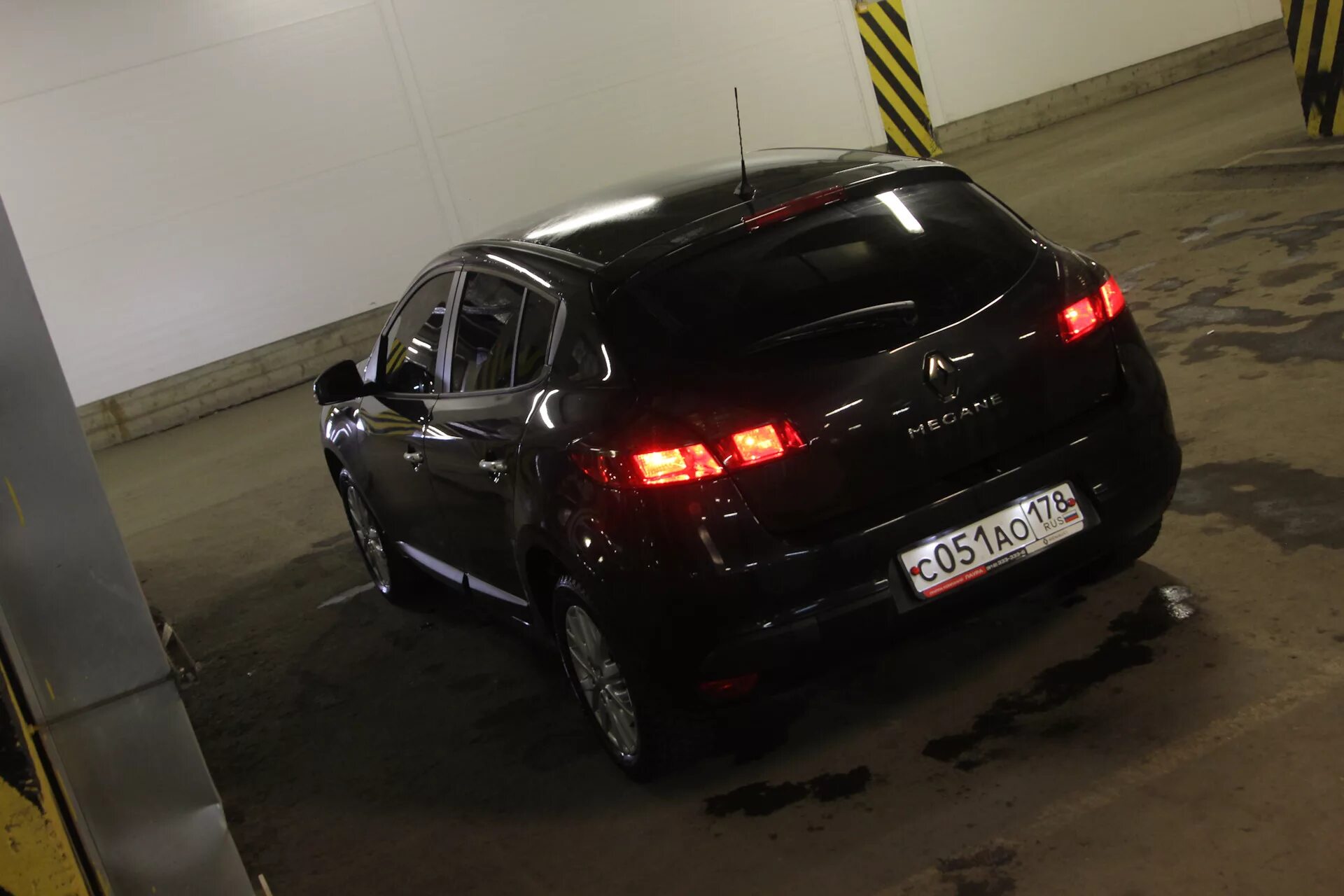 Задние фонари меган 2 седан. Фара задний renault megane 2. Тонировка задних фонарей рено меган 3. Задние фонари рено меган 3. Фара задний renault megane 2.